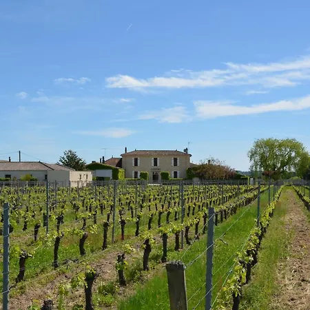 Chateau La Renommee Ferienhaus